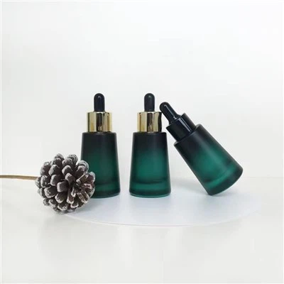 Népszerű 30 ml-es zöld spray új modell, kúpos gradiens üvegcseppentős palack jó termékminőséggel